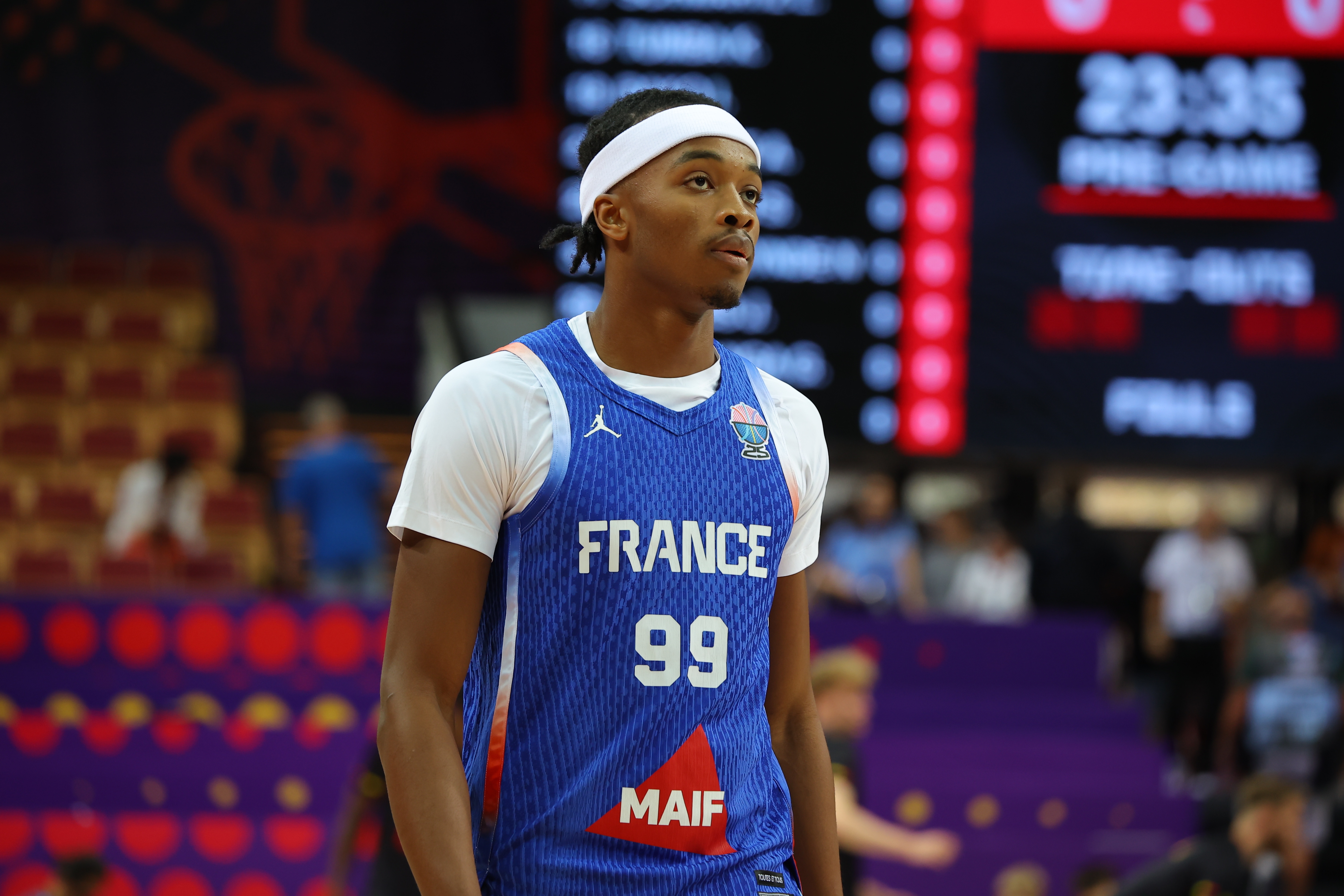 MK体育下载-锋线尖兵!库利巴利8中5得到13分4篮板1助攻1抢断