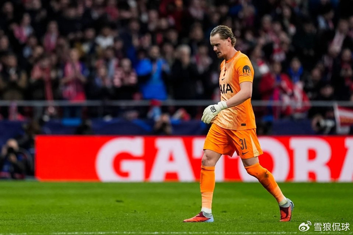 造孽！热刺22岁门将欧冠2度送礼16分钟被换下 本赛季英超0出场|金斯基|图多尔|托特纳姆热刺|维卡里奥|阿尔瓦_新浪新闻